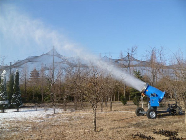 造雪現場