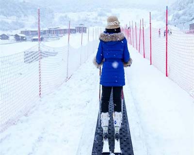 滑雪場(chǎng)策劃要考慮其空間面積，山勢(shì)山型